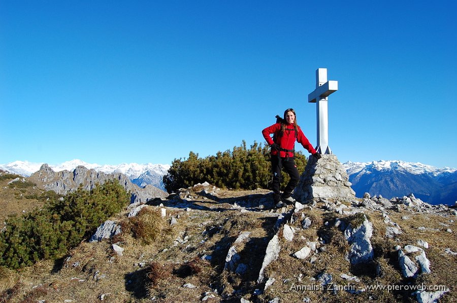 10 Dalla croce del Cancervo panorama a nord.JPG